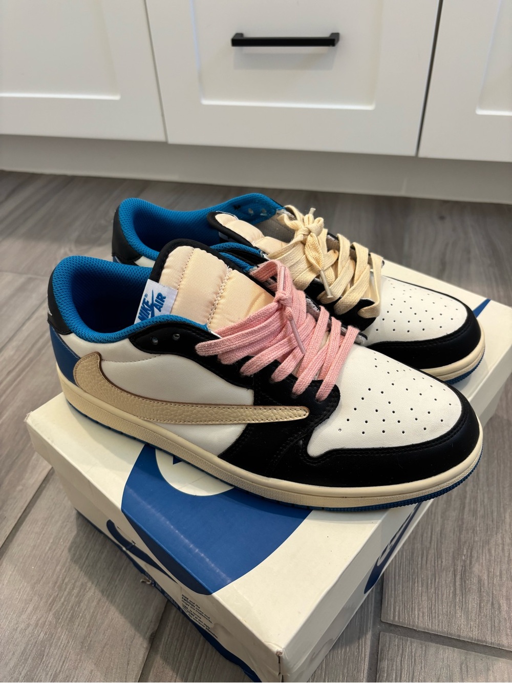 Travis Scott blue Jordan 1 Low fragments